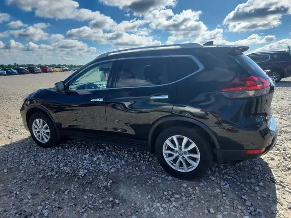 JN8AT2MV1JW303482 2018 NISSAN ROGUE - Image 2