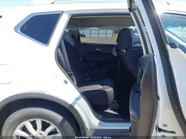 JN8AT2MV1JW303952 2018 NISSAN ROGUE - Image 8