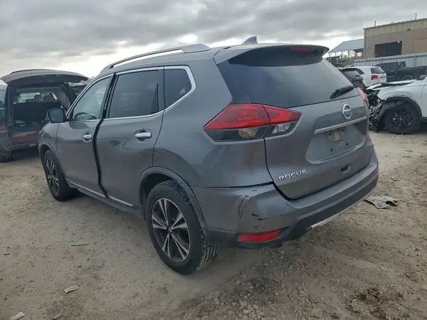 JN8AT2MV1JW305006 2018 NISSAN ROGUE - Image 2