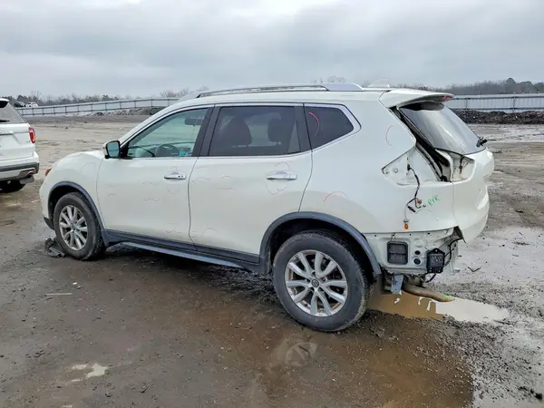 JN8AT2MV1JW305216 2018 NISSAN ROGUE - Image 2
