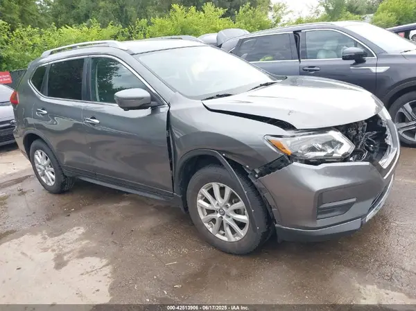 JN8AT2MV1JW308195 2018 NISSAN ROGUE - Image 1