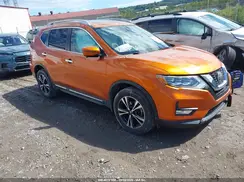JN8AT2MV1JW308567 2018 NISSAN ROGUE