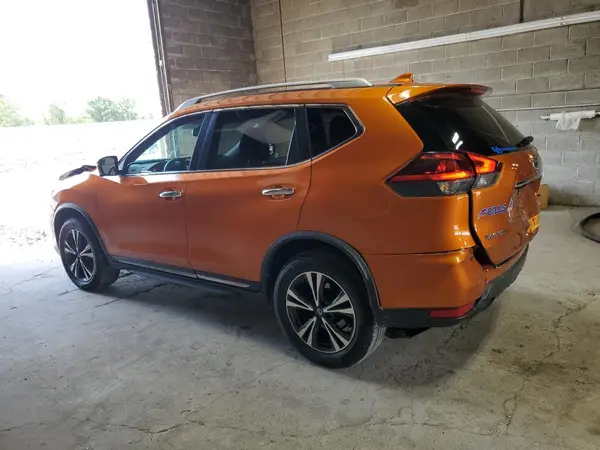 JN8AT2MV1JW309931 2018 NISSAN ROGUE - Image 2