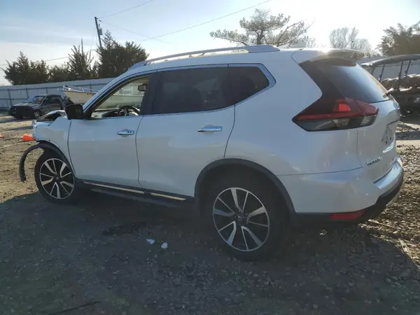 JN8AT2MV1JW310531 2018 NISSAN ROGUE - Image 2