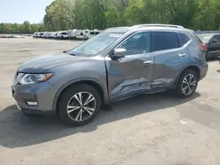JN8AT2MV1JW31598 2018 NISSAN ROGUE
