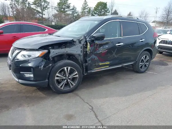 JN8AT2MV1JW317821 2018 NISSAN ROGUE - Image 2