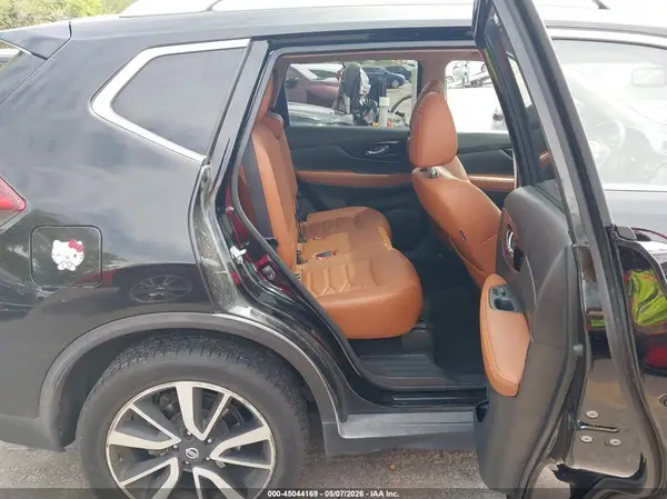 JN8AT2MV1JW317978 2018 NISSAN ROGUE - Image 8