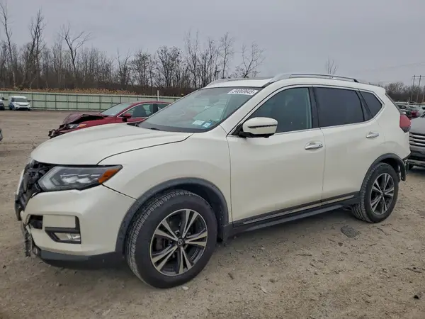 JN8AT2MV1JW320153 2018 NISSAN ROGUE - Image 1