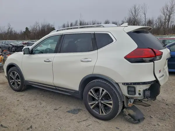 JN8AT2MV1JW320153 2018 NISSAN ROGUE - Image 2