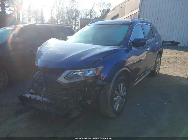 JN8AT2MV1JW321464 2018 NISSAN ROGUE - Image 2