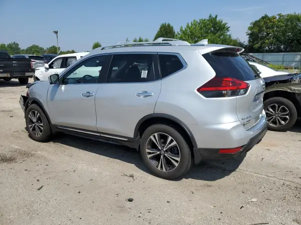 JN8AT2MV1JW322307 2018 NISSAN ROGUE - Image 2