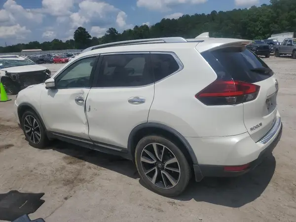 JN8AT2MV1JW323747 2018 NISSAN ROGUE - Image 2