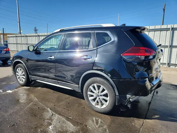 JN8AT2MV1JW329063 2018 NISSAN ROGUE - Image 2