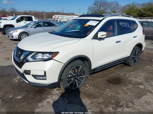 JN8AT2MV1JW341651 2018 NISSAN ROGUE - Image 2