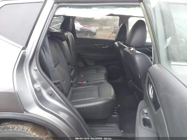 JN8AT2MV1JW342217 2018 NISSAN ROGUE - Image 8