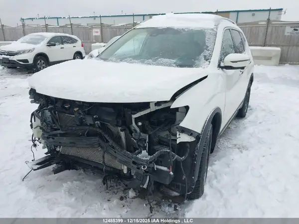 JN8AT2MV1JW342332 2018 NISSAN ROGUE - Image 2
