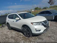 JN8AT2MV1JW342556 2018 NISSAN ROGUE