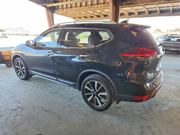 JN8AT2MV1JW343254 2018 NISSAN ROGUE - Image 2