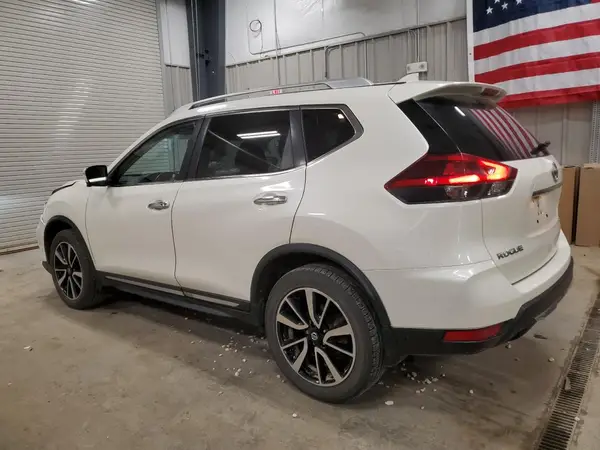 JN8AT2MV1JW349670 2018 NISSAN ROGUE - Image 2