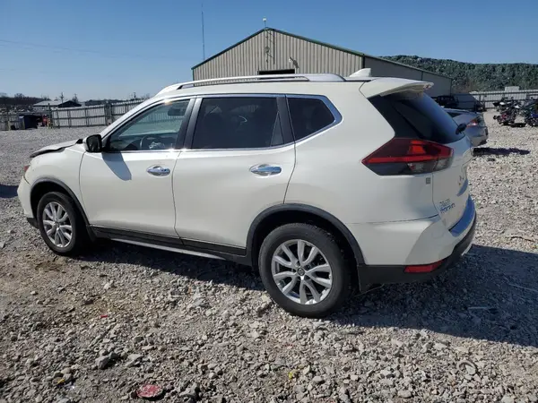 JN8AT2MV1JW349779 2018 NISSAN ROGUE - Image 2
