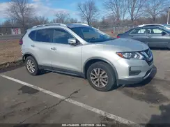 JN8AT2MV1JW350365 2018 NISSAN ROGUE