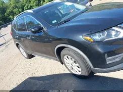 JN8AT2MV1JW351144 2018 NISSAN ROGUE