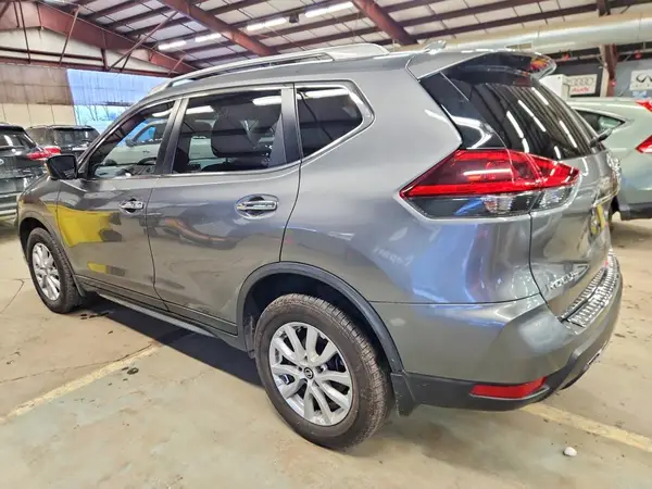 JN8AT2MV1JW353007 2018 NISSAN ROGUE - Image 2