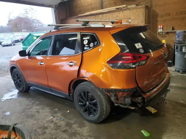 JN8AT2MV1KW376336 2019 NISSAN ROGUE - Image 2