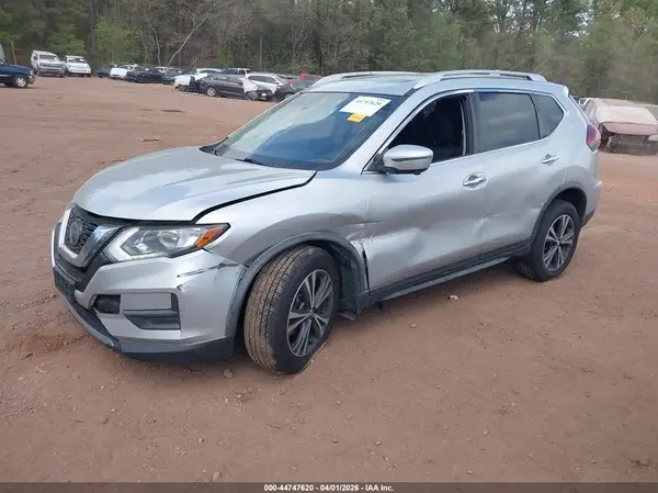 JN8AT2MV1KW378202 2019 NISSAN ROGUE - Image 2