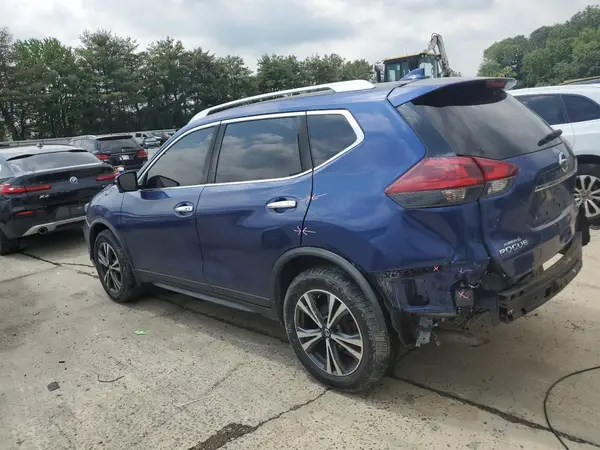 JN8AT2MV1KW381908 2019 NISSAN ROGUE - Image 2
