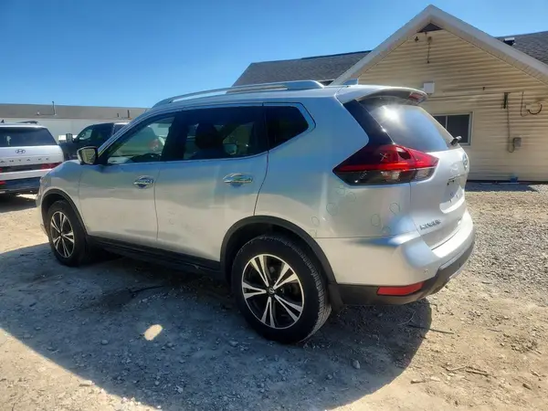 JN8AT2MV1KW384341 2019 NISSAN ROGUE - Image 2
