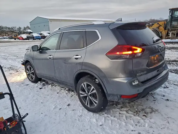 JN8AT2MV1KW386056 2019 NISSAN ROGUE - Image 2
