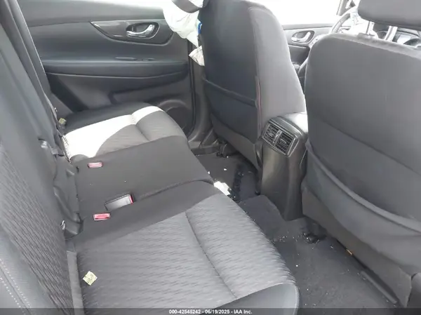 JN8AT2MV1KW388812 2019 NISSAN ROGUE - Image 8