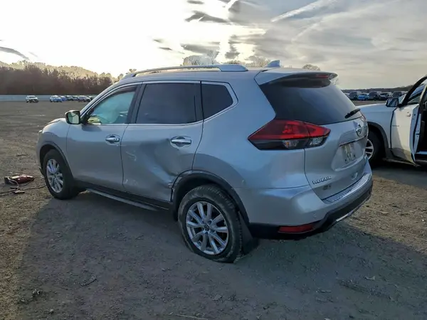 JN8AT2MV1KW391502 2019 NISSAN ROGUE - Image 2