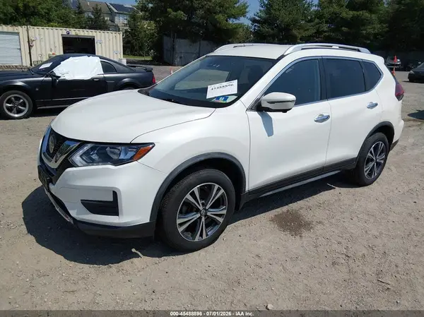 JN8AT2MV1KW396781 2019 NISSAN ROGUE - Image 2