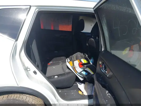 JN8AT2MV1KW402627 2019 NISSAN ROGUE - Image 8