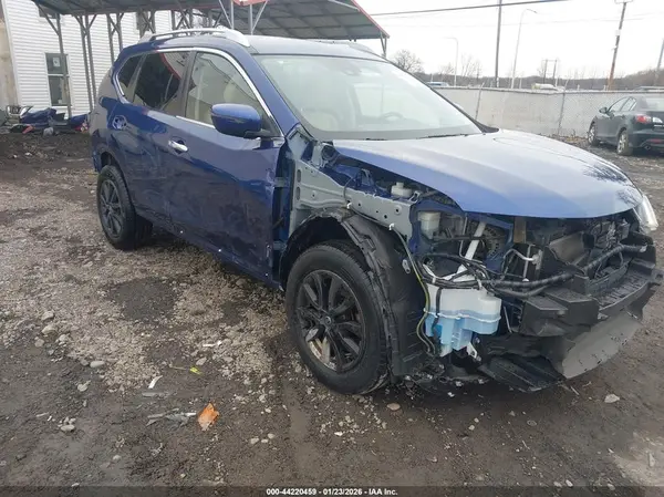 JN8AT2MV1LW110414 2020 NISSAN ROGUE - Image 1