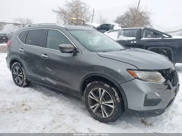 JN8AT2MV1LW111143 2020 NISSAN ROGUE - Image 1