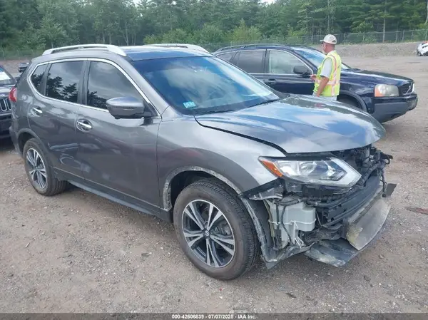 JN8AT2MV1LW111837 2020 NISSAN ROGUE - Image 1