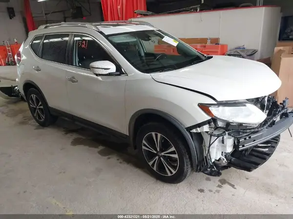 JN8AT2MV1LW112583 2020 NISSAN ROGUE - Image 1