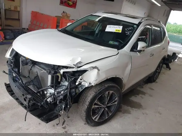 JN8AT2MV1LW112583 2020 NISSAN ROGUE - Image 2