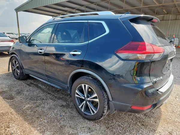 JN8AT2MV1LW122059 2020 NISSAN ROGUE - Image 2