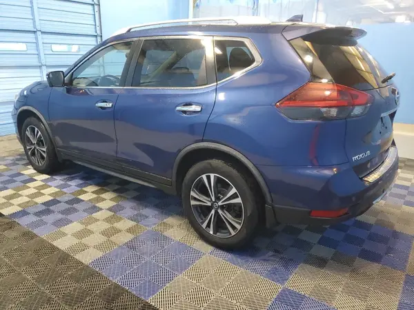 JN8AT2MV1LW122806 2020 NISSAN ROGUE - Image 2