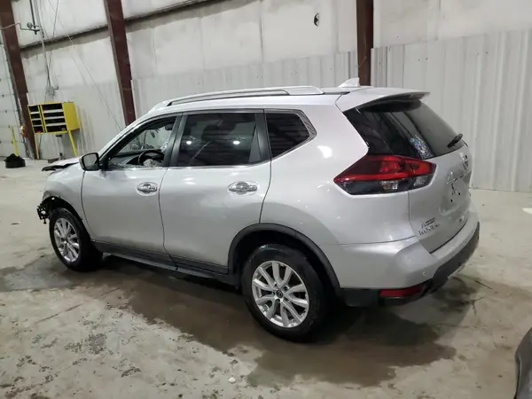JN8AT2MV1LW138763 2020 NISSAN ROGUE - Image 2