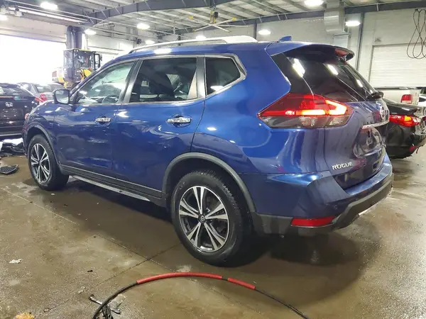JN8AT2MV1LW144398 2020 NISSAN ROGUE - Image 2