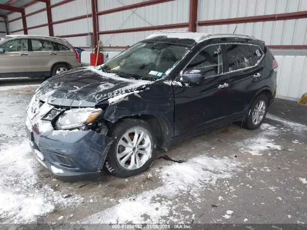 JN8AT2MV2GW135926 2016 NISSAN ROGUE - Image 2