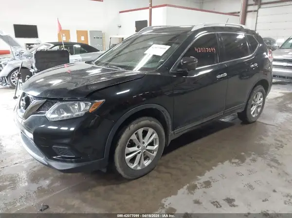 JN8AT2MV2GW135957 2016 NISSAN ROGUE - Image 2