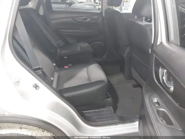 JN8AT2MV2HW001032 2017 NISSAN ROGUE - Image 8