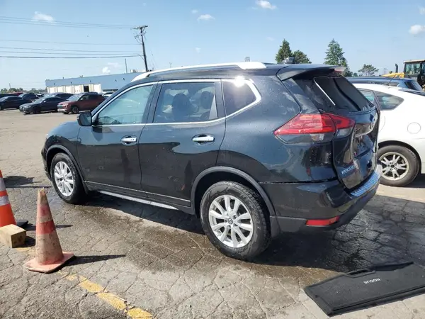 JN8AT2MV2HW003928 2017 NISSAN ROGUE - Image 2