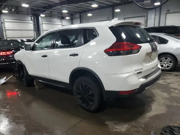 JN8AT2MV2HW006456 2017 NISSAN ROGUE - Image 2